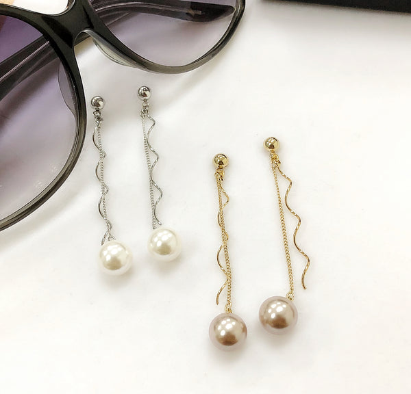 Dangling Spiral Pearl Earrings